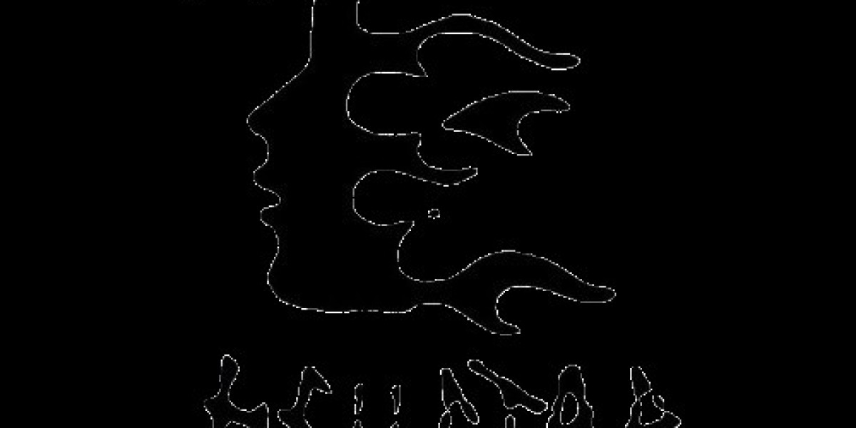 Hellstar tracksuit inspires confident street dressing